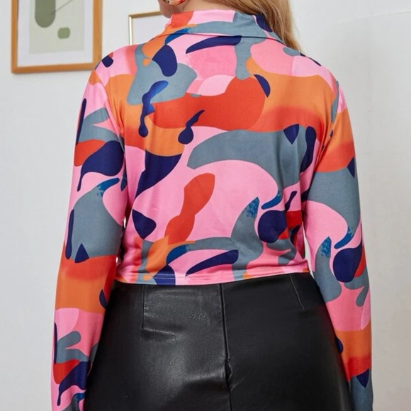 Ruched Button Up Collared Top Plus Size - Picture 2 of 5